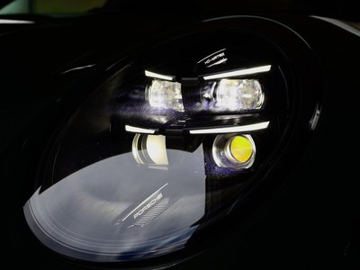 PORSCHE 911 CABRIOLET - 10