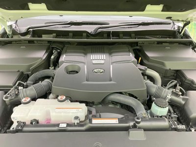 2024 Toyota LAND CRUISER 300 — миниатюра 19