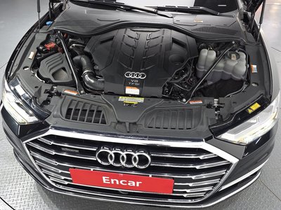 AUDI A8 - 7