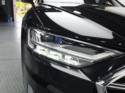 AUDI A8 - 9