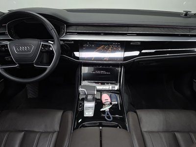 AUDI A8 - 4