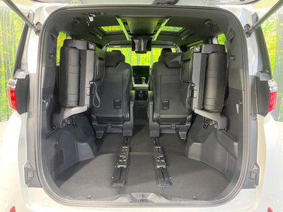 2024 Toyota ALPHARD — миниатюра 11