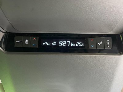 2024 Toyota ALPHARD — миниатюра 48