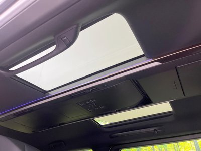 2024 Toyota ALPHARD — фото 4