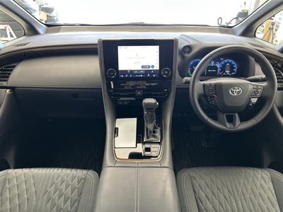 TOYOTA ALPHARD - 2