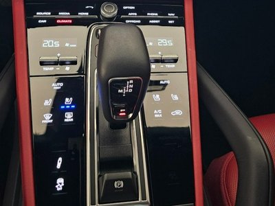 PORSCHE CAYENNE - 9
