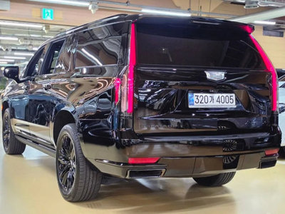 صورة 3 لـ 2022 Cadillac ESCALADE 5TH GENERATION