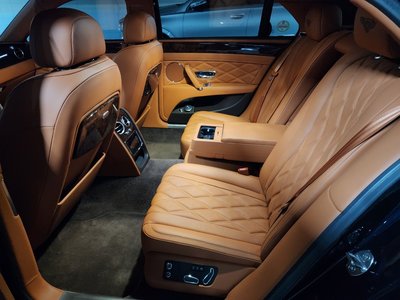صورة 10 لـ 2016 Bentley FLYING SPUR