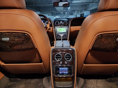صورة 9 لـ 2016 Bentley FLYING SPUR