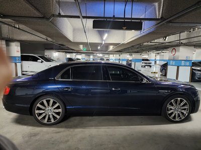 2016 Bentley FLYING SPUR — миниатюра 13