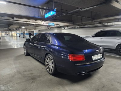 2016 Bentley FLYING SPUR — миниатюра 12