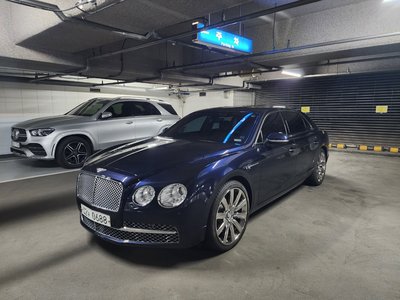 2016 Bentley FLYING SPUR — миниатюра 15