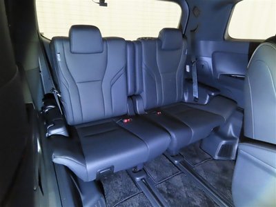 صورة 34 لـ 2024 Toyota ALPHARD