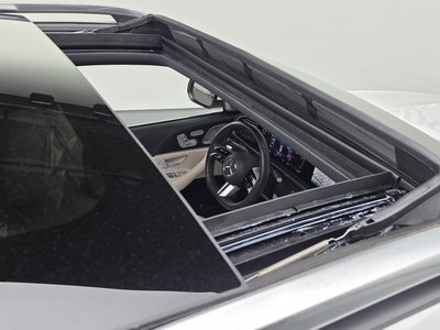 2025 Mercedes-BENZ GLS thumbnail 19