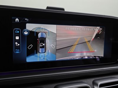 2025 Mercedes-BENZ GLS thumbnail 14