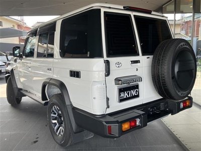 TOYOTA LAND CRUISER 70 - 2