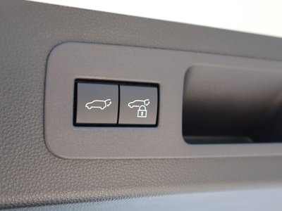 صورة مصغرة 32 لـ 2025 Lexus LX