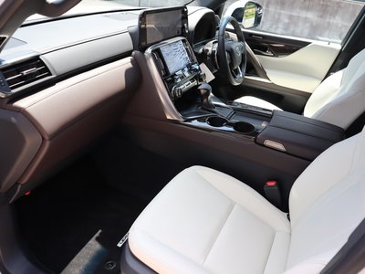 صورة مصغرة 54 لـ 2025 Lexus LX