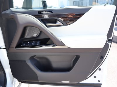صورة مصغرة 64 لـ 2025 Lexus LX