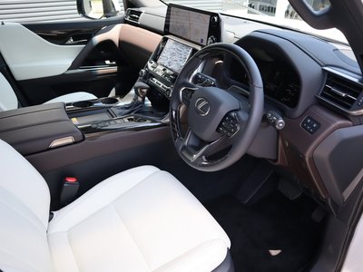 صورة مصغرة 50 لـ 2025 Lexus LX