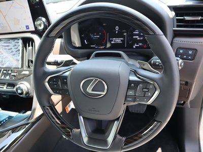صورة مصغرة 67 لـ 2025 Lexus LX