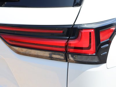 صورة مصغرة 76 لـ 2025 Lexus LX