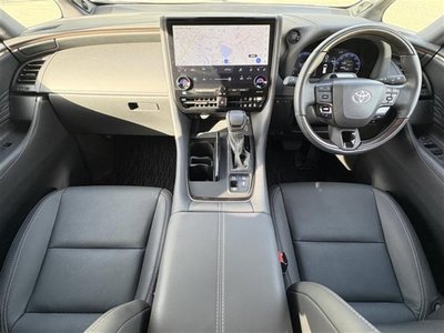 2025 Toyota ALPHARD — фото 2