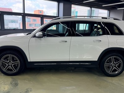 MERCEDES-BENZ GLB - 6