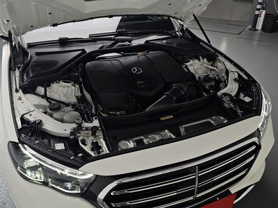 MERCEDES-BENZ E-CLASS - 7