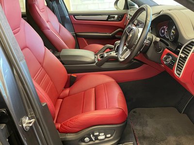 PORSCHE CAYENNE - 5
