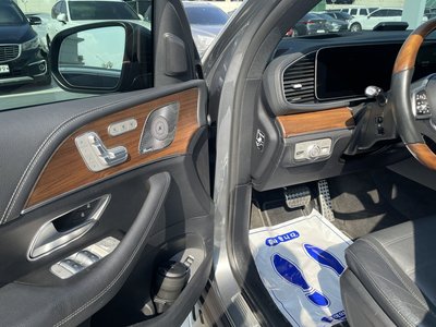 MERCEDES-BENZ GLS - 10