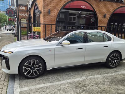 صورة 7 لـ 2024 BMW 7 SERIES