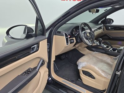 PORSCHE CAYENNE - 10