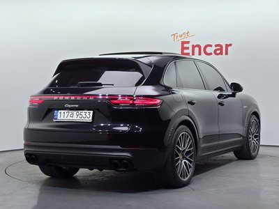 PORSCHE CAYENNE - 3