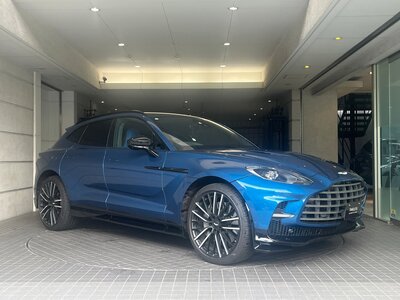ASTON MARTIN DBX