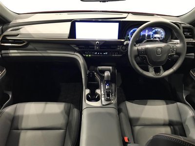 TOYOTA CROWN SPORT - 2