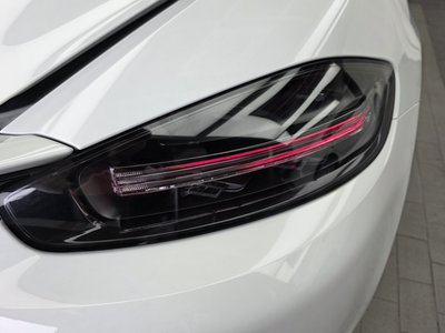صورة 10 لـ 2024 Porsche 718