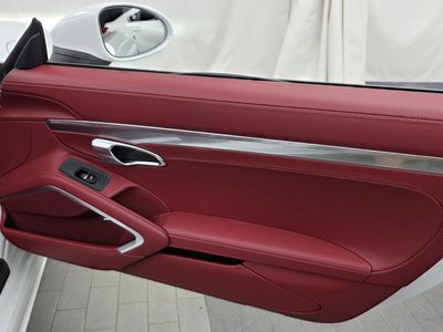 صورة مصغرة 15 لـ 2024 Porsche 718