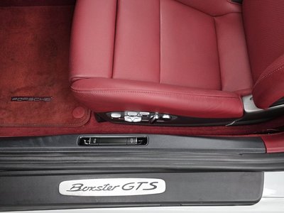 صورة مصغرة 31 لـ 2024 Porsche 718