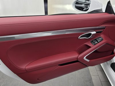 صورة مصغرة 14 لـ 2024 Porsche 718