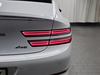 GENESIS G80 (RG3) - 10