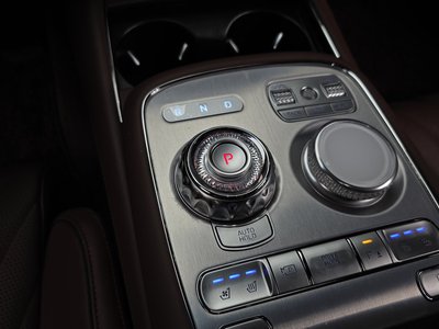 صورة 9 لـ 2024 Genesis G90