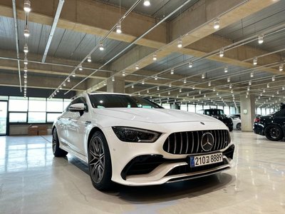 MERCEDES-BENZ GT AMG