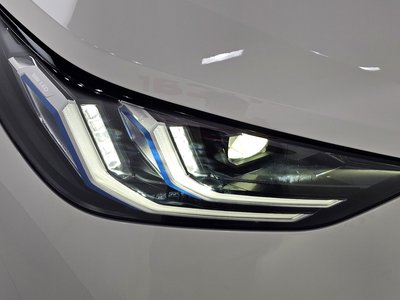 صورة 9 لـ 2025 BMW X3