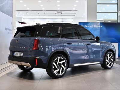 MINI COUNTRYMAN - 3