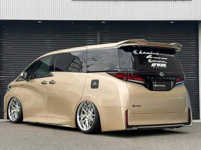 TOYOTA VELLFIRE - 7