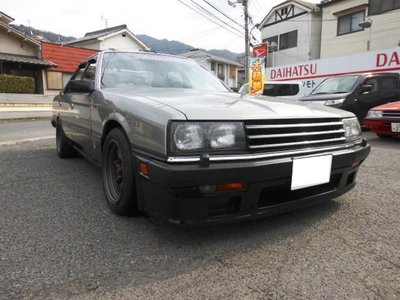 NISSAN SKYLINE - 2