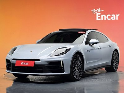 PORSCHE PANAMERA - 1