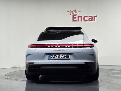 PORSCHE PANAMERA - 4