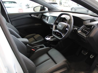 2025 AUDI Q4 SPORTBACK E-TRON — миниатюра 21